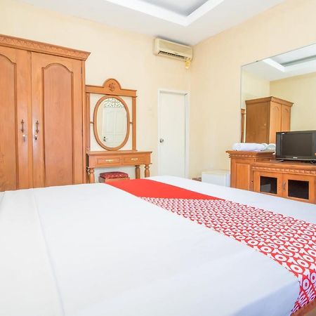 Oyo 3134 Puri Tamu Hotel Jimbaran Exterior foto
